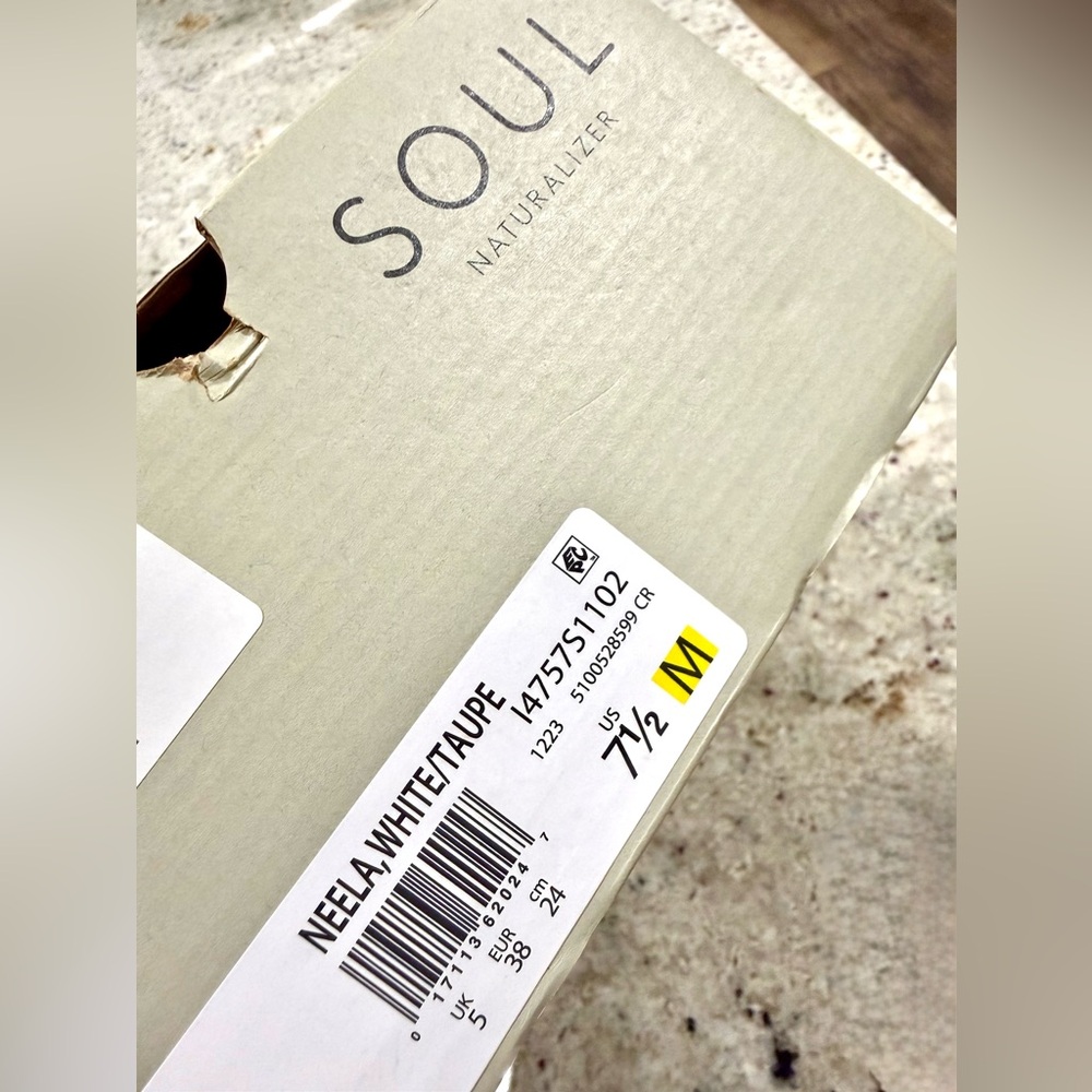 SOUL Naturalizer “NEELA” Lace-Up Platform Sneakers - Picture 12 of 13